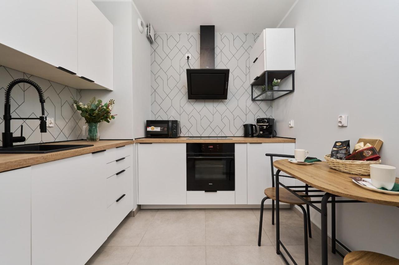 Nowa Manufaktura Apartment Wroclaw Krzyki By Noclegi Renters Buitenkant foto