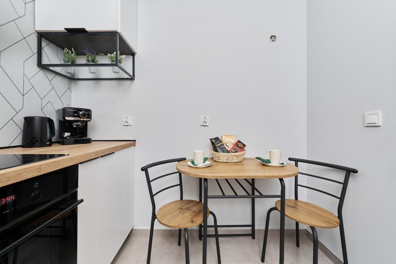 Nowa Manufaktura Apartment Wroclaw Krzyki By Noclegi Renters Buitenkant foto