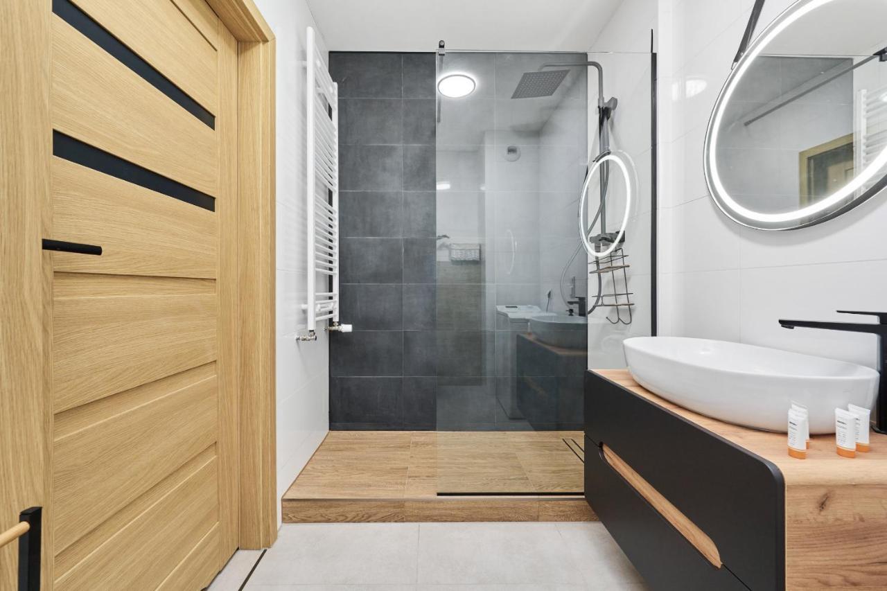 Nowa Manufaktura Apartment Wroclaw Krzyki By Noclegi Renters Buitenkant foto