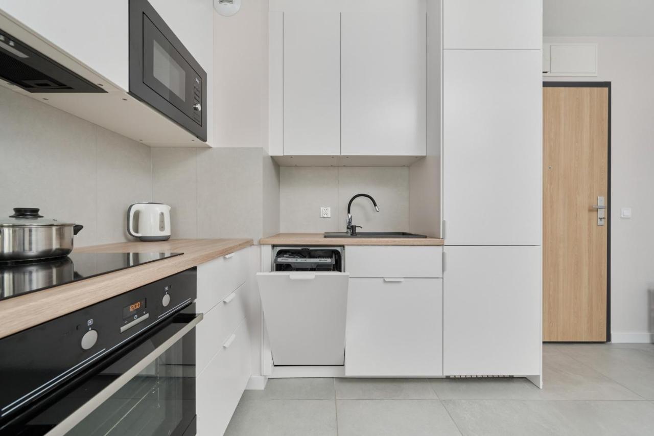 Nowa Manufaktura Apartment Wroclaw Krzyki By Noclegi Renters Buitenkant foto