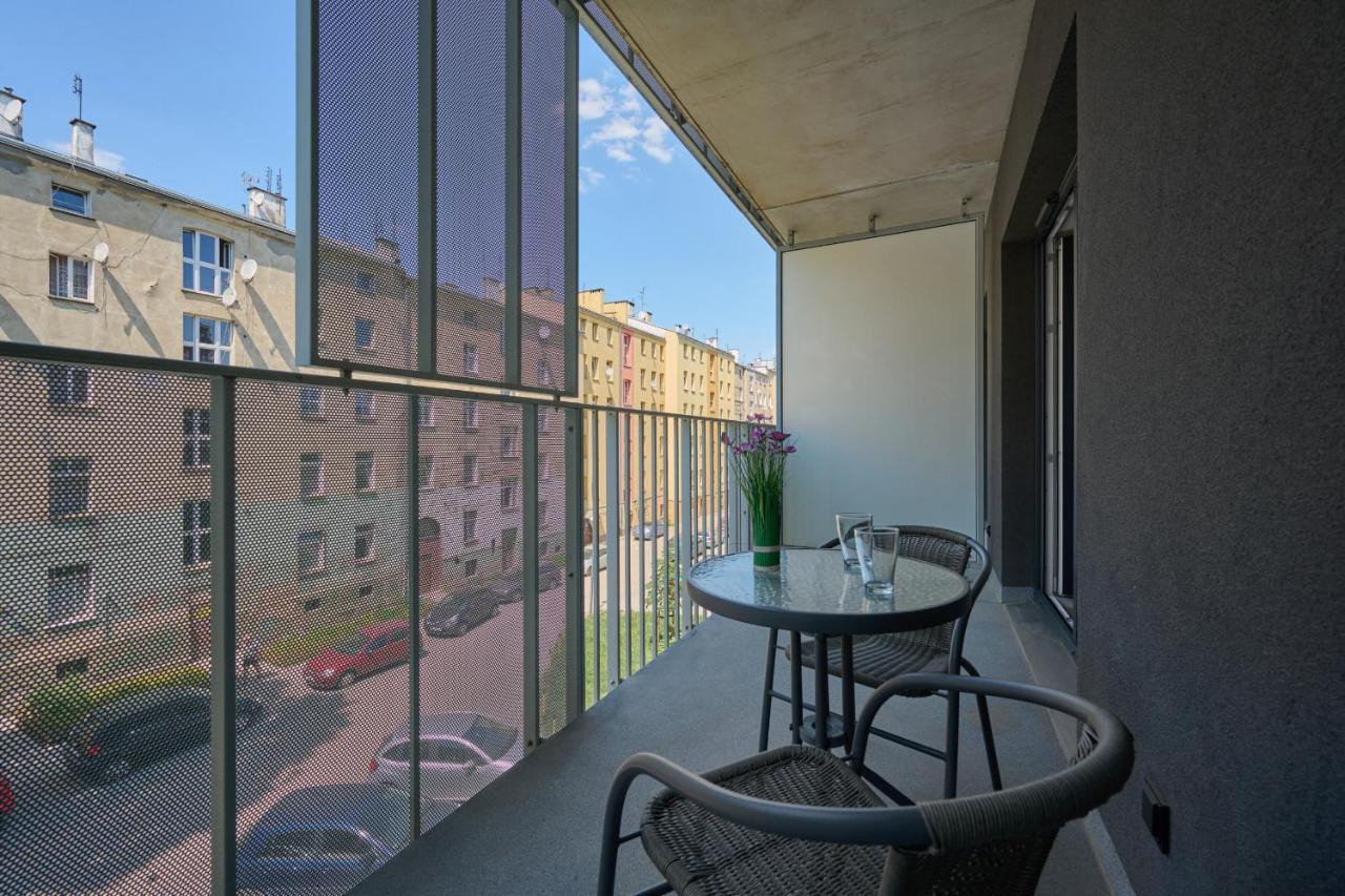Nowa Manufaktura Apartment Wroclaw Krzyki By Noclegi Renters Buitenkant foto